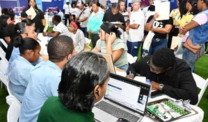 Trabajo realiza feria para presentar m&aacute;s de 5,000 oportunidades laborales