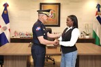 Director de la Policía y la diputada Millys Martínez se reúnen y acuerdan cerrar caso de Elías Piña Director de la Policía y la diputada Millys Martínez se reúnen y acuerdan cerrar caso de Elías Piña
