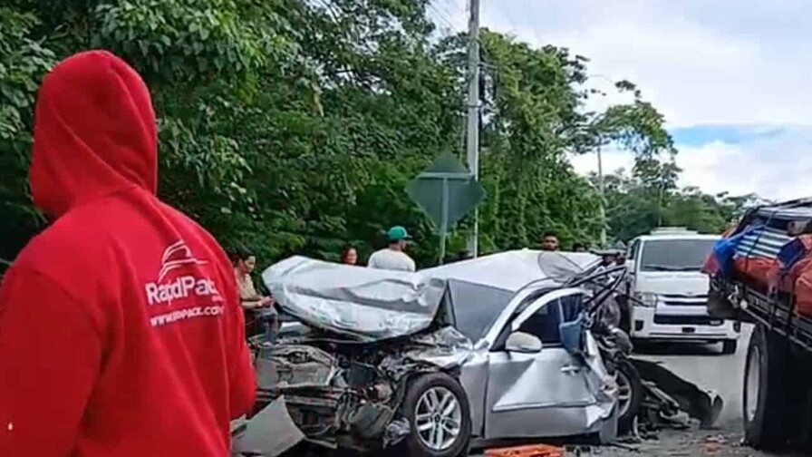 Accidente múltiple provoca kilométrico tapón en la autopista Duarte Accidente múltiple provoca kilométrico tapón en la autopista Duarte