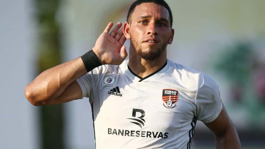 La FIFA falla a favor del futbolista dominicano Danco Garc&iacute;a por deuda en Bolivia