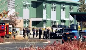 Mueren tres ni&ntilde;os y un profesor en tiroteo en escuela de Oregon, en EE. UU.