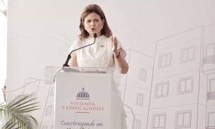 El Gobierno entrega 836 apartamentos y una escuela primaria en Ciudad Juan Bosch