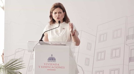 El Gobierno entrega 836 apartamentos y una escuela primaria en Ciudad Juan Bosch