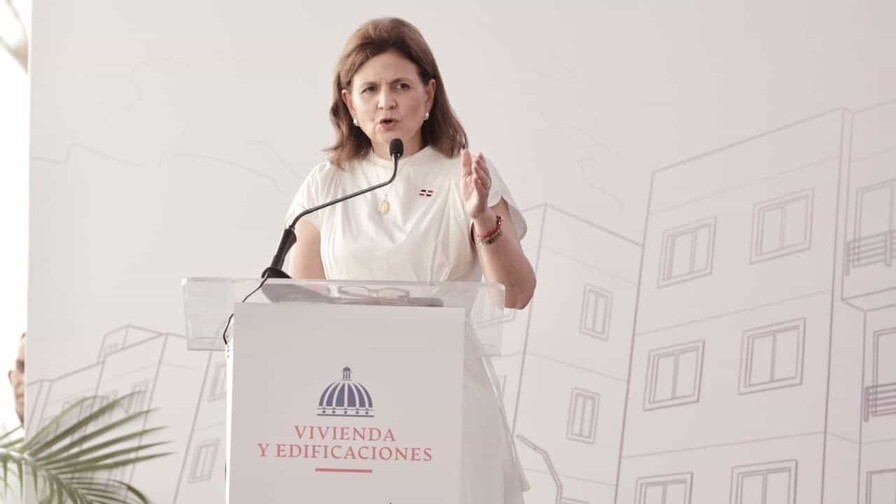El Gobierno entrega 836 apartamentos y una escuela primaria en Ciudad Juan Bosch
