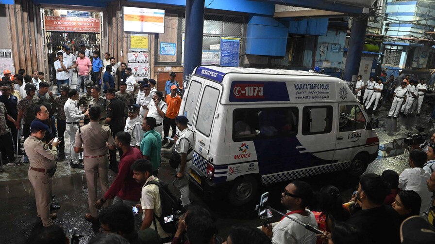 Suben a 19 los muertos en estampida durante celebración religiosa hindú en India Suben a 19 los muertos en estampida durante celebración religiosa hindú en India