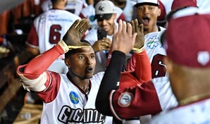 Wily Peralta control&oacute; a las &Aacute;guilas y los Gigantes ganan en casa 4-1 en el d&iacute;a de apertura