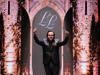 RD Fashion Week celebra 40 años de carrera de Leonel Lirio