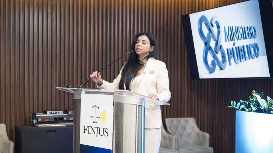 Yeni Berenice aclara que los delitos culposos m&eacute;dicos no conllevan penas de hasta 60 a&ntilde;os
