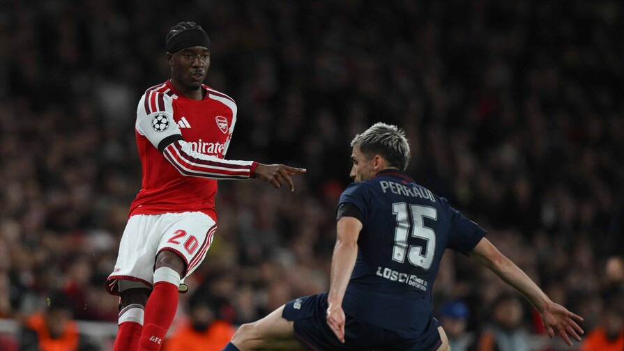 El Arsenal sufre en Nottingham pero amarra un triunfo vital para no perderle la pista al City El Arsenal sufre en Nottingham pero amarra un triunfo vital para no perderle la pista al City