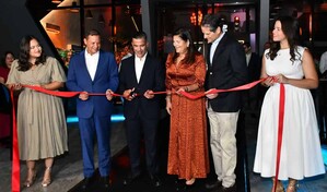 Comercial Karros presenta la nueva Geely Starray GF-2027 e inaugura su cuarto showroom