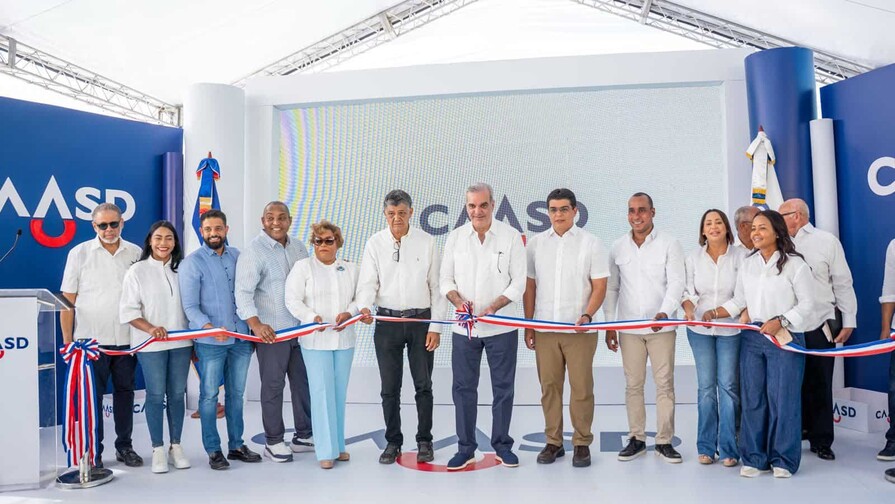 Gobierno entrega saneamiento de dos cañadas en Santo Domingo Oeste Gobierno entrega saneamiento de dos cañadas en Santo Domingo Oeste