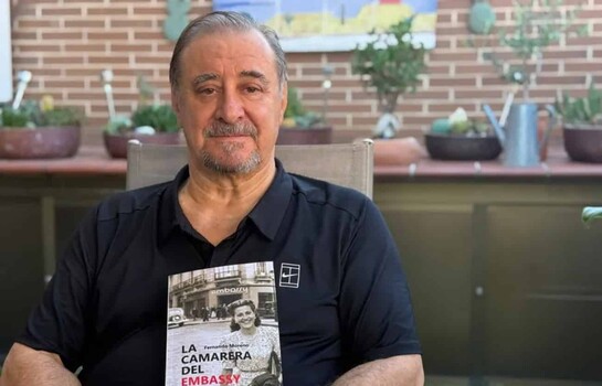 Fernando Moreno revive la Espa&ntilde;a de Franco y advierte sobre la p&eacute;rdida de libertades