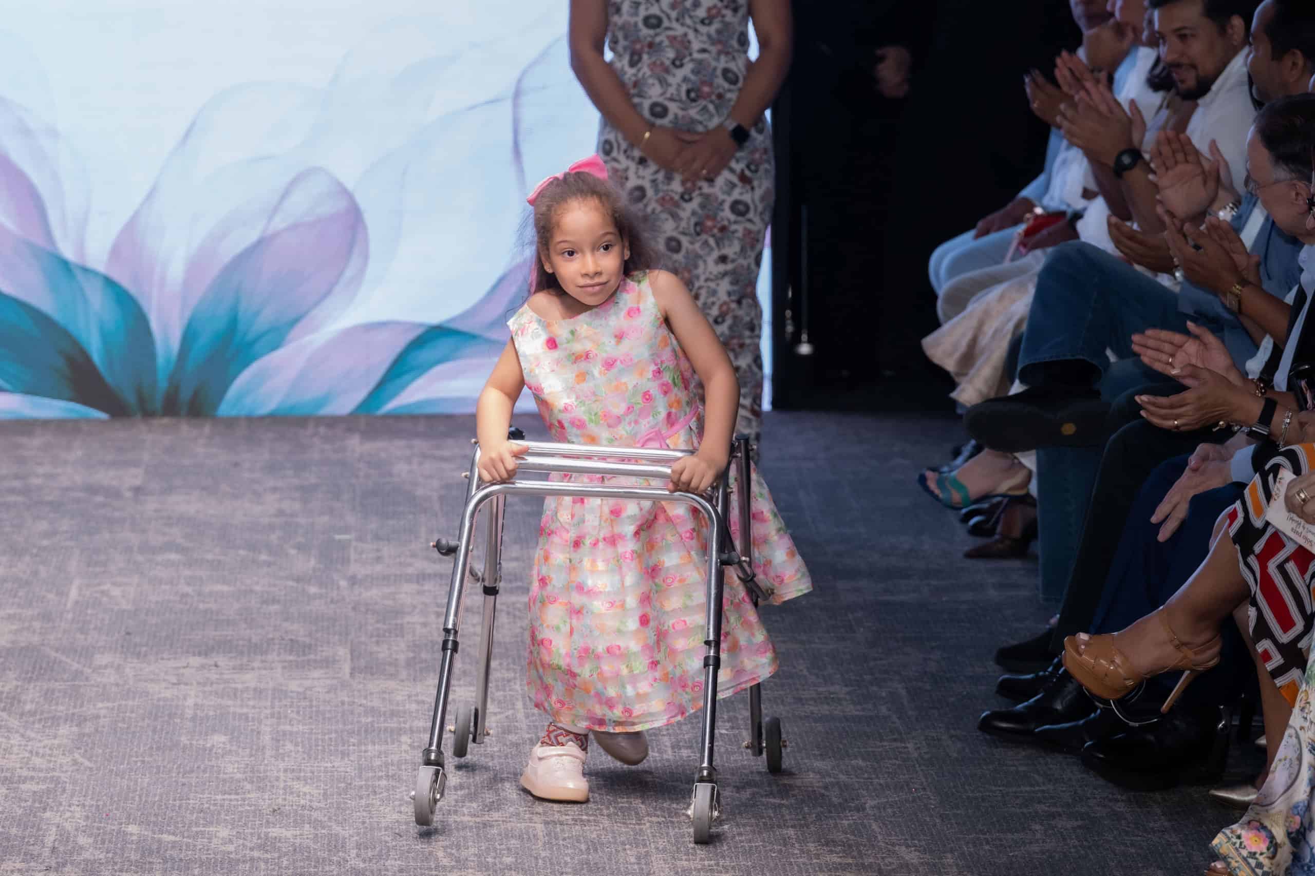 María Feliz,en el Desfile por la Inclusión: "Florecer" organizado, este sábado 17 de octubre de 2026, por la Procuraduría General de la República y el Ministerio de Justicia.