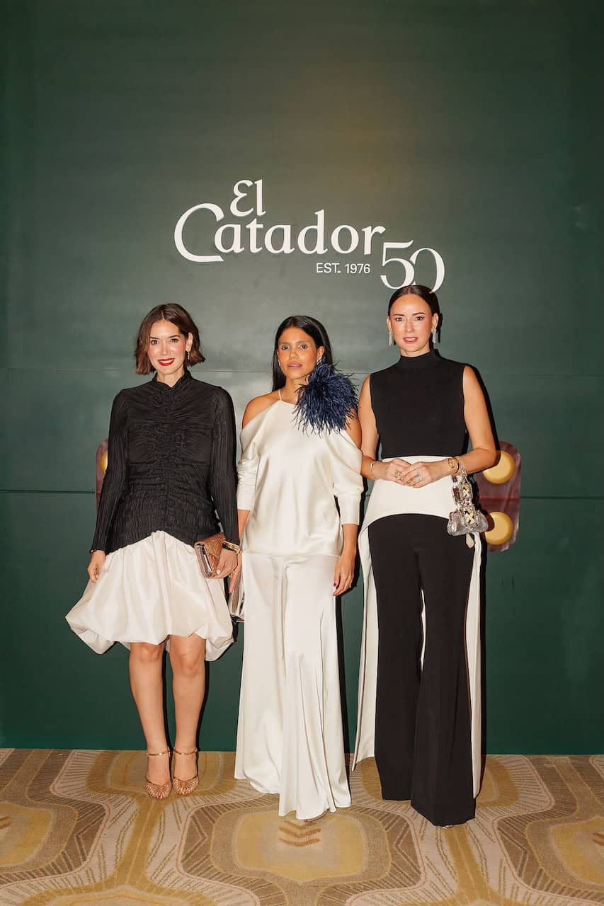 María Conchita Arcalá,Maylé Vásquez y Viviana Cabral.