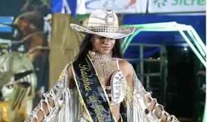 Reina de belleza muere alcanzada por un rayo mientras peinaba a su sobrina