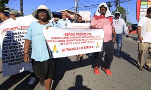 "Se&ntilde;or presidente, queremos respuestas": familias piden al Gobierno traer a dominicanos en Rusia
