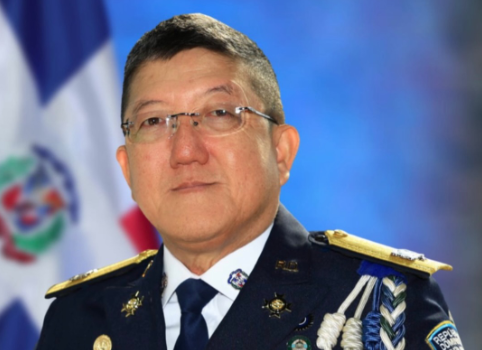 Polic&iacute;as dominicanos en NY reconocer&aacute;n al director de Politur