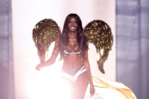 Solange Omon conquista las alas de Victoria´s Secret y Andreína Martínez brilla en la pasarela Solange Omon conquista las alas de Victoria´s Secret y Andreína Martínez brilla en la pasarela