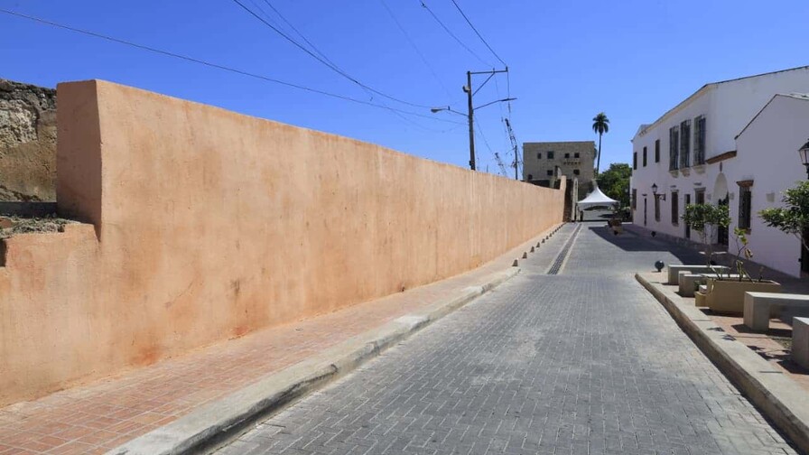 Remozan calles de la Ciudad Colonial con inversi&oacute;n de RD$61.5 millones