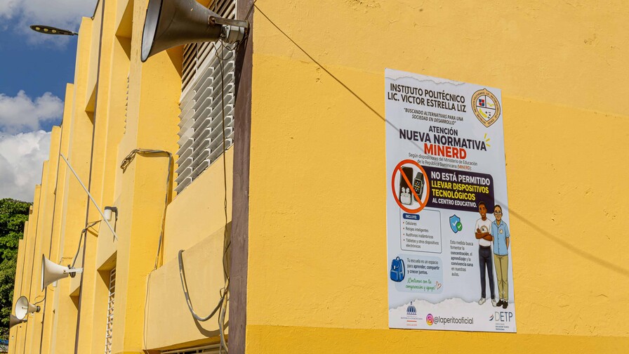 Menos celulares y más juegos en los patios de las escuelas, tras regulación del Minerd Menos celulares y más juegos en los patios de las escuelas, tras regulación del Minerd