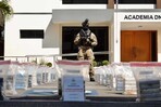 Interceptan lancha con más de una tonelada de presunta cocaína en Pedernales Interceptan lancha con más de una tonelada de presunta cocaína en Pedernales