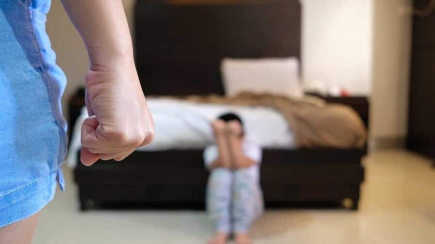Chancletas, correazos e insultos, Unicef alerta sobre violencia contra la niñez en República Dominicana Chancletas, correazos e insultos, Unicef alerta sobre violencia contra la niñez en República Dominicana