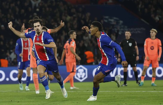 El PSG pega un golpe de autoridad y derriba por 4-2 al Bar&ccedil;a en la Champions League