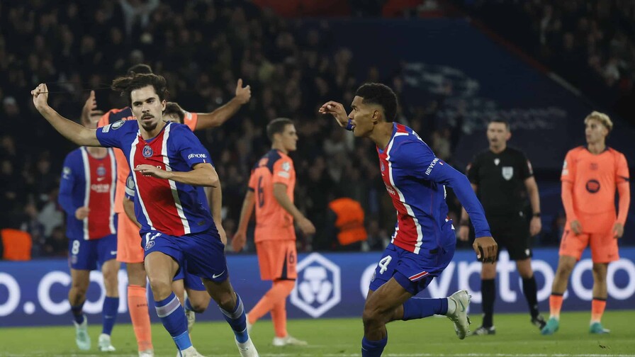 El PSG pega un golpe de autoridad y derriba por 4-2 al Bar&ccedil;a en la Champions League