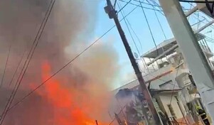 Incendio destruye cinco viviendas en el sector Pueblo Nuevo en Santiago