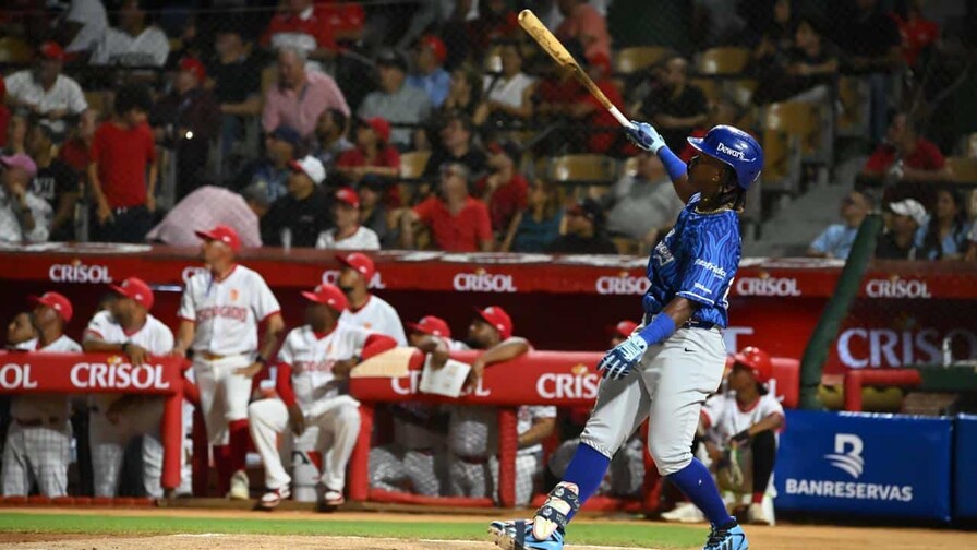 Jes&uacute;s Mad&eacute;, el m&aacute;s reciente de los prospectos n&uacute;mero uno que deslumbra en la Lidom