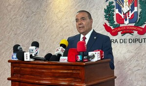 Proponen reducir un 30 % los intereses de las tarjetas de cr&eacute;dito en Rep&uacute;blica Dominicana