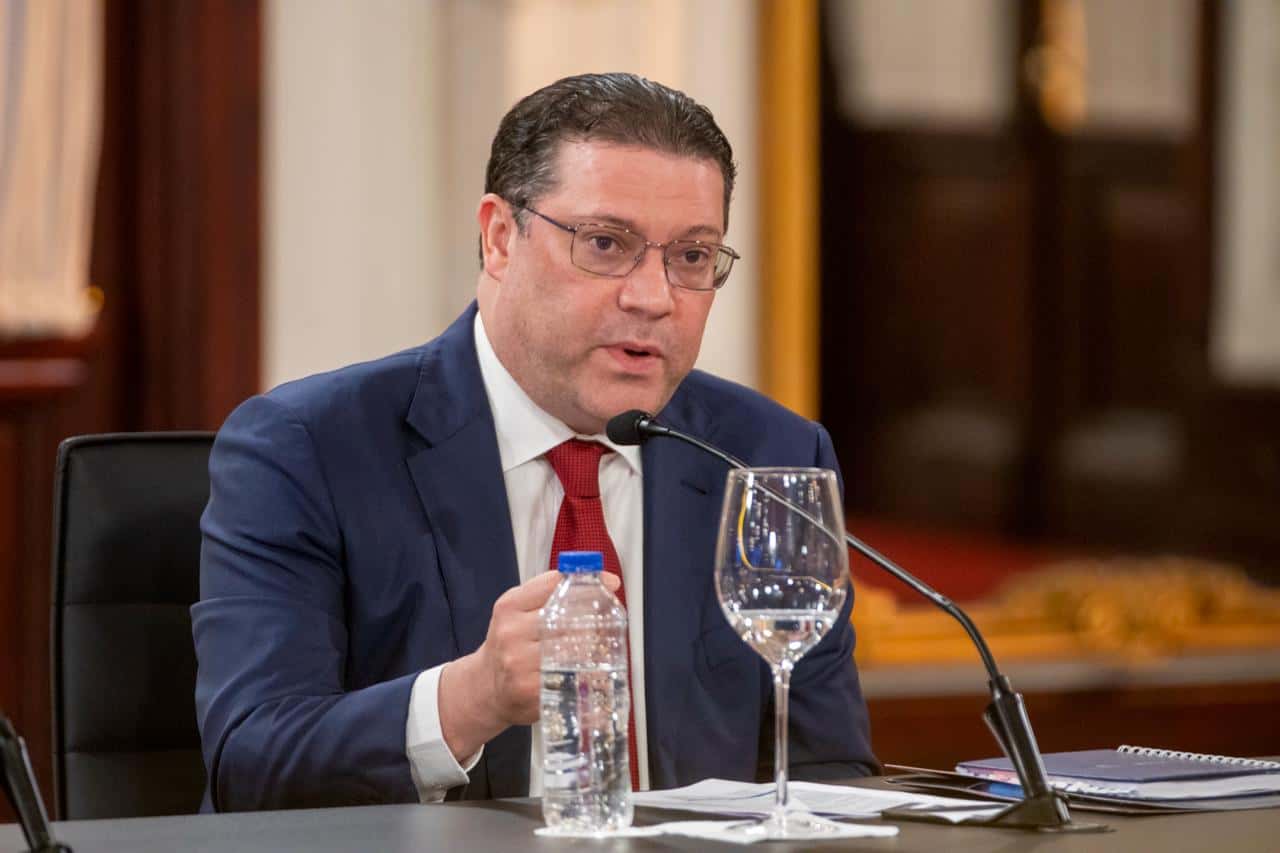 El ministro de Industria, Comercio y Mipymes, Eduardo Sanz Lovatón.