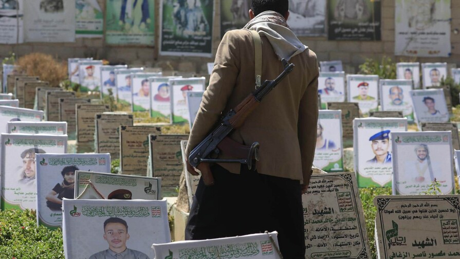 Coalición liderada por Riad dice haber destruido plataforma de misiles de hutíes del Yemen Coalición liderada por Riad dice haber destruido plataforma de misiles de hutíes del Yemen
