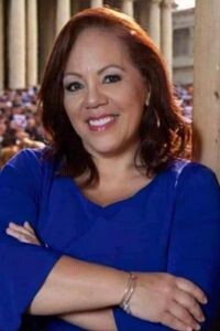 Detienen a una alcaldesa de Florida por hurto mayor y fraude organizado