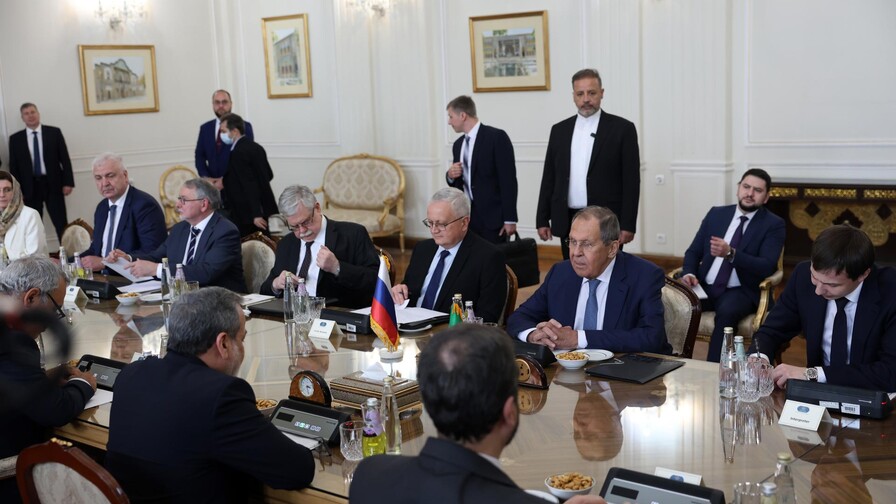 Irán asegura que mantiene negociaciones con EE. UU. para poner fin a la guerra en Medio Oriente Irán asegura que mantiene negociaciones con EE. UU. para poner fin a la guerra en Medio Oriente