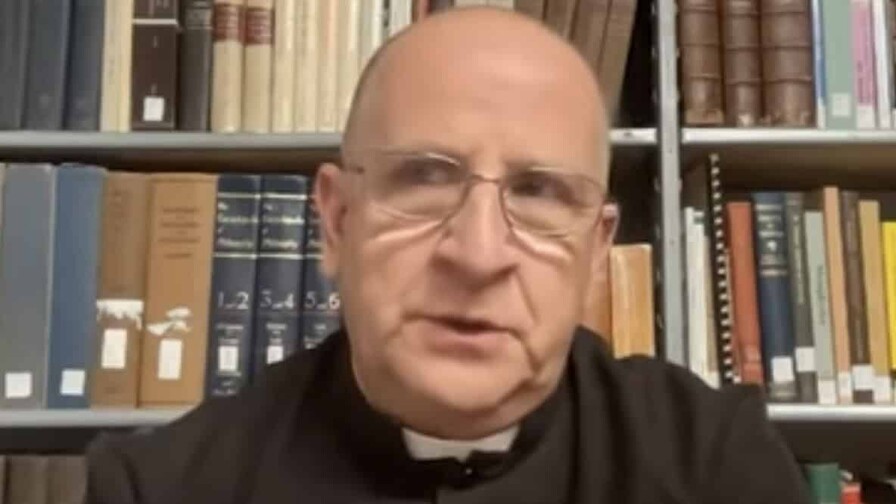 Famoso sacerdote exorcista tomará un ayuno mediático a solicitud del arzobispo Famoso sacerdote exorcista tomará un ayuno mediático a solicitud del arzobispo