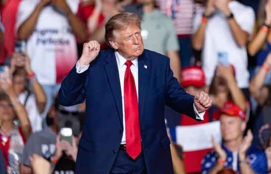 Dios cre&oacute; a Trump, el pol&eacute;mico video que resuena en mitines del presidente de EE. UU.