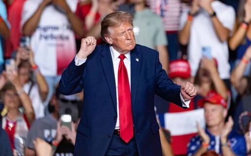 Trump vota de manera anticipada para las elecciones de mitad de mandato en EE. UU.