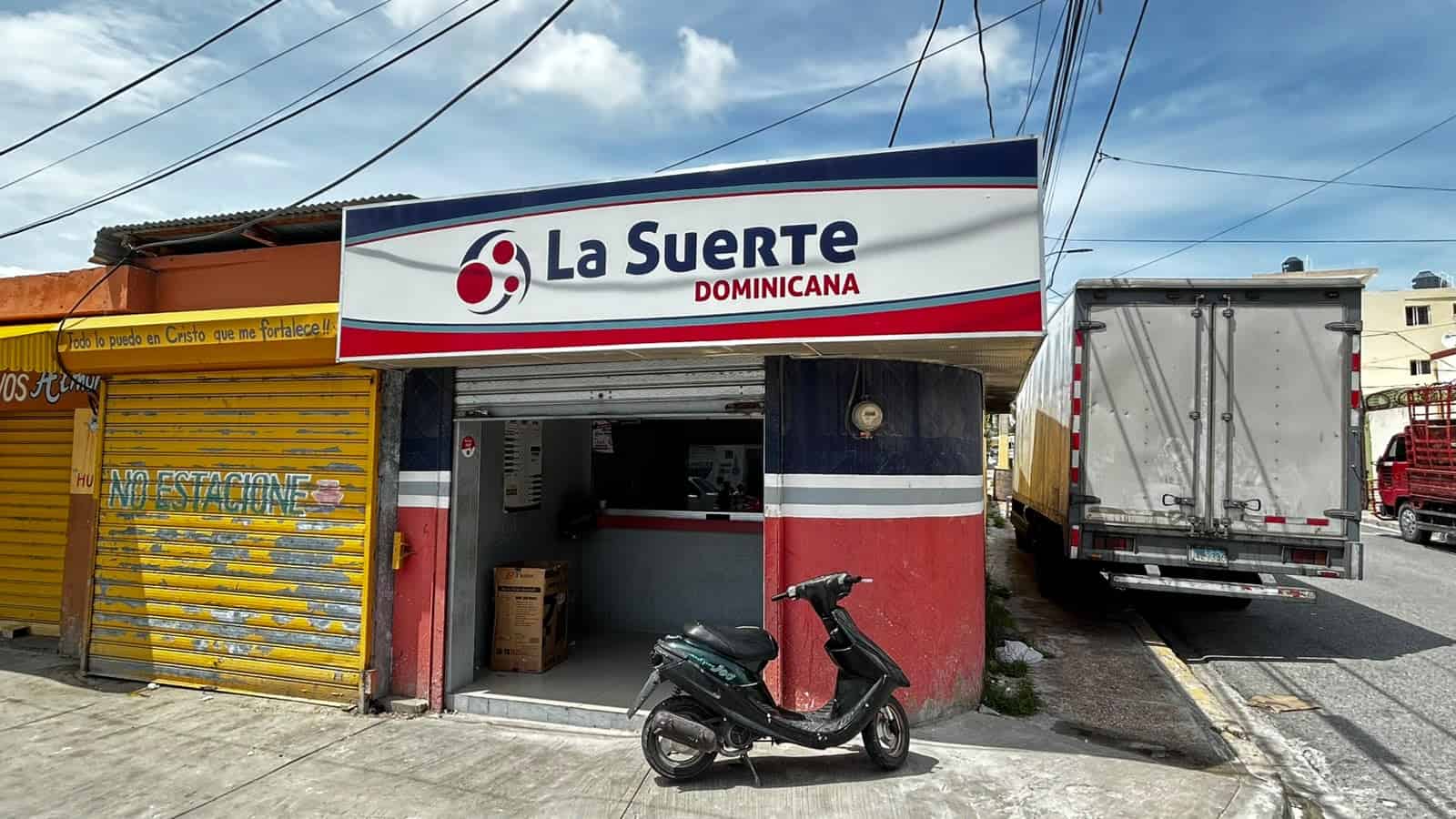 La Suerte ofrece lotería extranjera en Barahona.