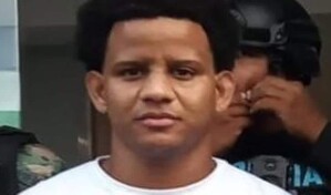 EE. UU. deporta a dominicano buscado por homicidio en Villa Consuelo