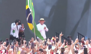 Lula apuesta por el voto de los adultos mayores para vencer a Fl&aacute;vio Bolsonaro