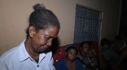 "Los acribillaron mientras dorm&iacute;an": familiares de gemelos abatidos niegan intercambio de disparos