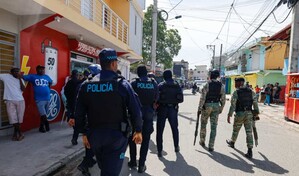Bajo vigilancia policial y reclamos de justicia, velan a mellizos abatidos en Mendoza
