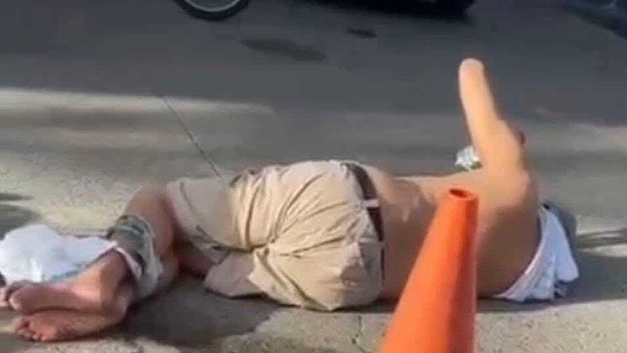 Ciudadano alemán atado de pies y manos cae de vehículo en marcha en Puerto Plata Ciudadano alemán atado de pies y manos cae de vehículo en marcha en Puerto Plata