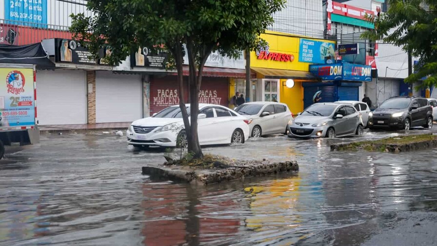 Lluvias afectan a 2,360 personas y 590 viviendas en el país Lluvias afectan a 2,360 personas y 590 viviendas en el país