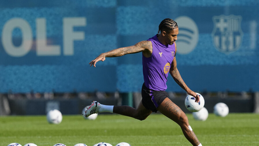 Raphinha vs Mbapp&eacute;, duelo de goleadores en el Cl&aacute;sico