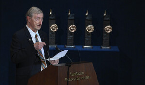Julian Barnes recibe el premio Asturias y habla sobre la evoluci&oacute;n del arte