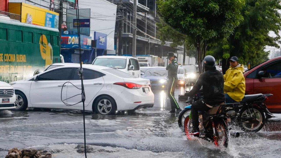 Pronostican aguaceros y ráfagas de viento por incidencia de vaguada este lunes Pronostican aguaceros y ráfagas de viento por incidencia de vaguada este lunes