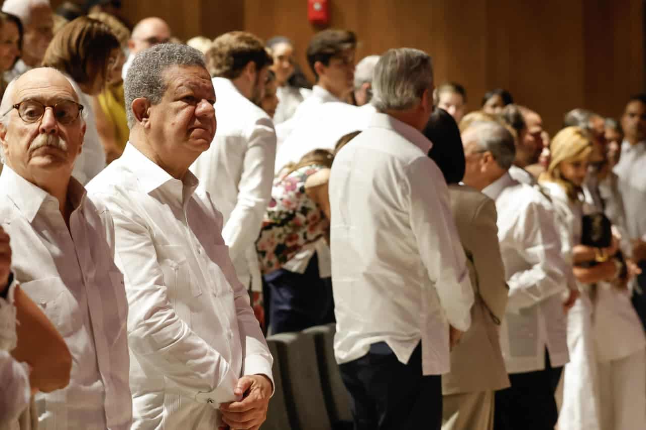 Los expresidentes de Colombia, Andrés Pastrana, y de República Dominicana, Leonel Fernández, durante la inauguración del Centro Cultural Rainieri.<br><br><br>
