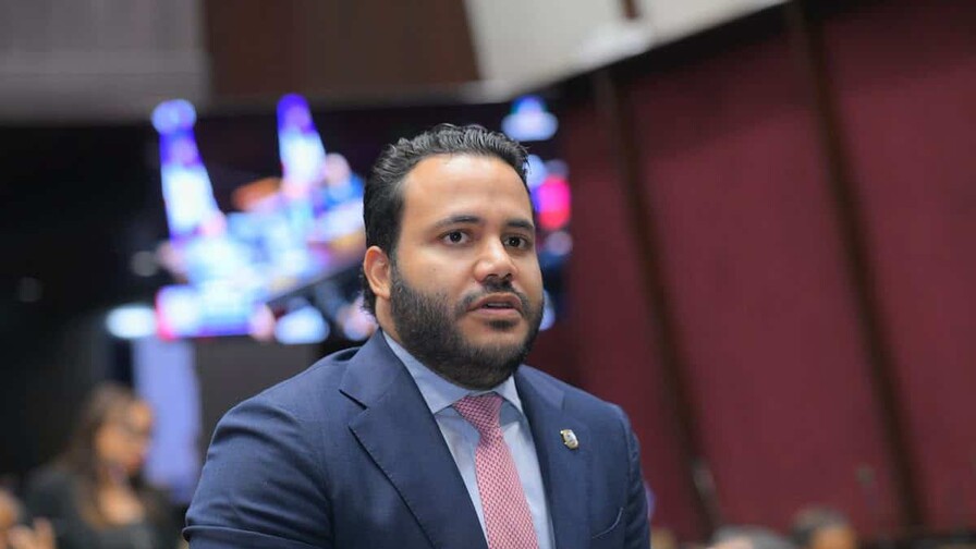 El diputado Rogelio Genao renuncia al PRSC y cuestiona el rumbo de la organización El diputado Rogelio Genao renuncia al PRSC y cuestiona el rumbo de la organización